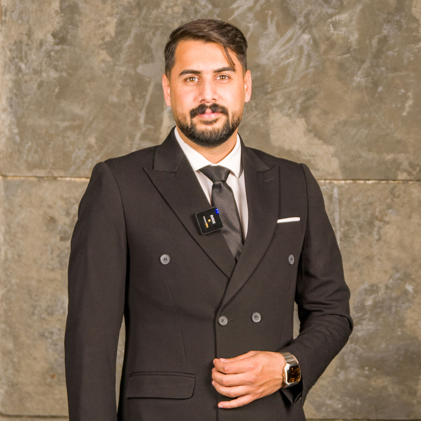 استاد حمزه آقایی